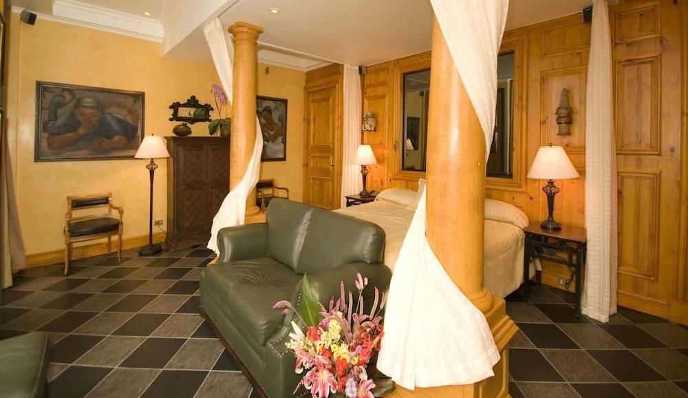 Zephyr Palace Luxury Hotel Jaco Exterior photo