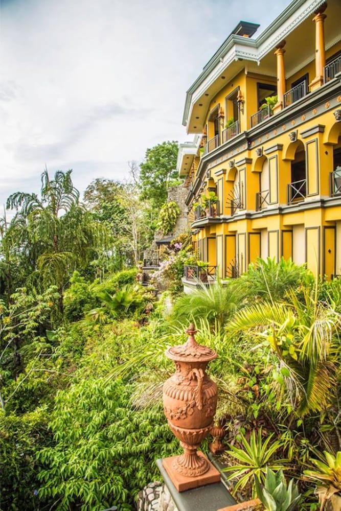 Zephyr Palace Luxury Hotel Jaco Exterior photo